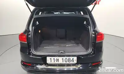 Volkswagen Tiguan 2015 2.0 Автомат в Москве № 204427, миниатюра 12