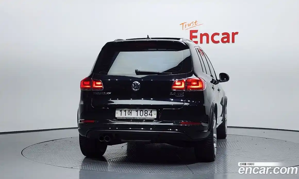 Volkswagen Tiguan 2015 2.0 Автомат в Москве № 204427, фото 16