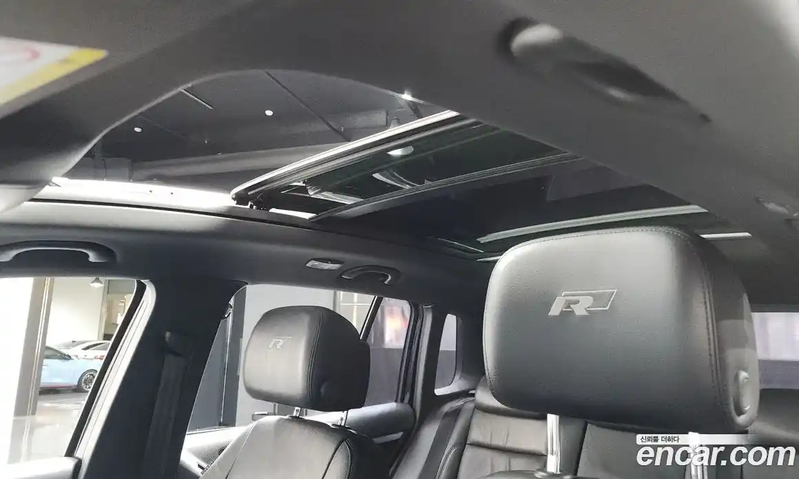 Volkswagen Tiguan 2015 2.0 Автомат в Москве № 204427, фото 7