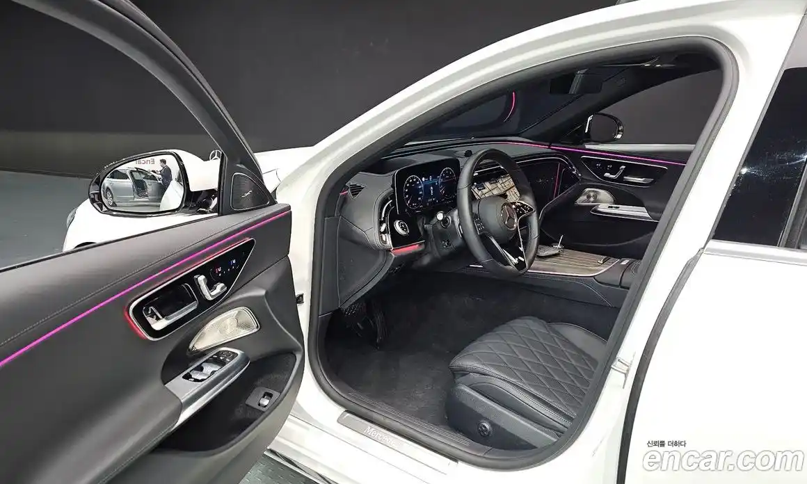 Mercedes-Benz E-Class 2024 3.0 Автомат в Москве № 205240, фото 11