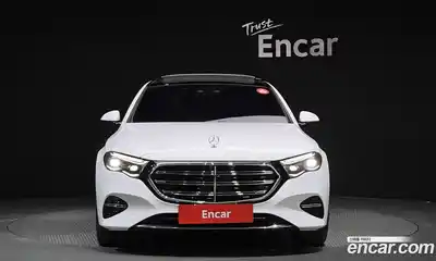 Mercedes-Benz E-Class 2024 3.0 Автомат в Москве № 205240, миниатюра 3