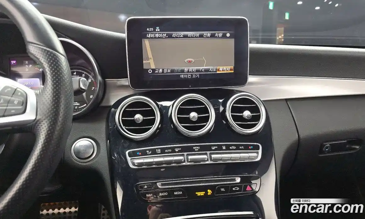 Mercedes-Benz C-Class 2018 2.0 Автомат в Москве № 206864, фото 12