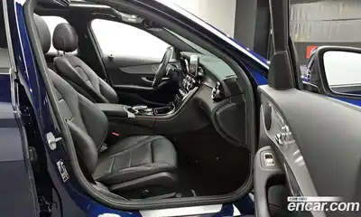 Mercedes-Benz C-Class 2018 2.0 Автомат в Москве № 206864, миниатюра 2