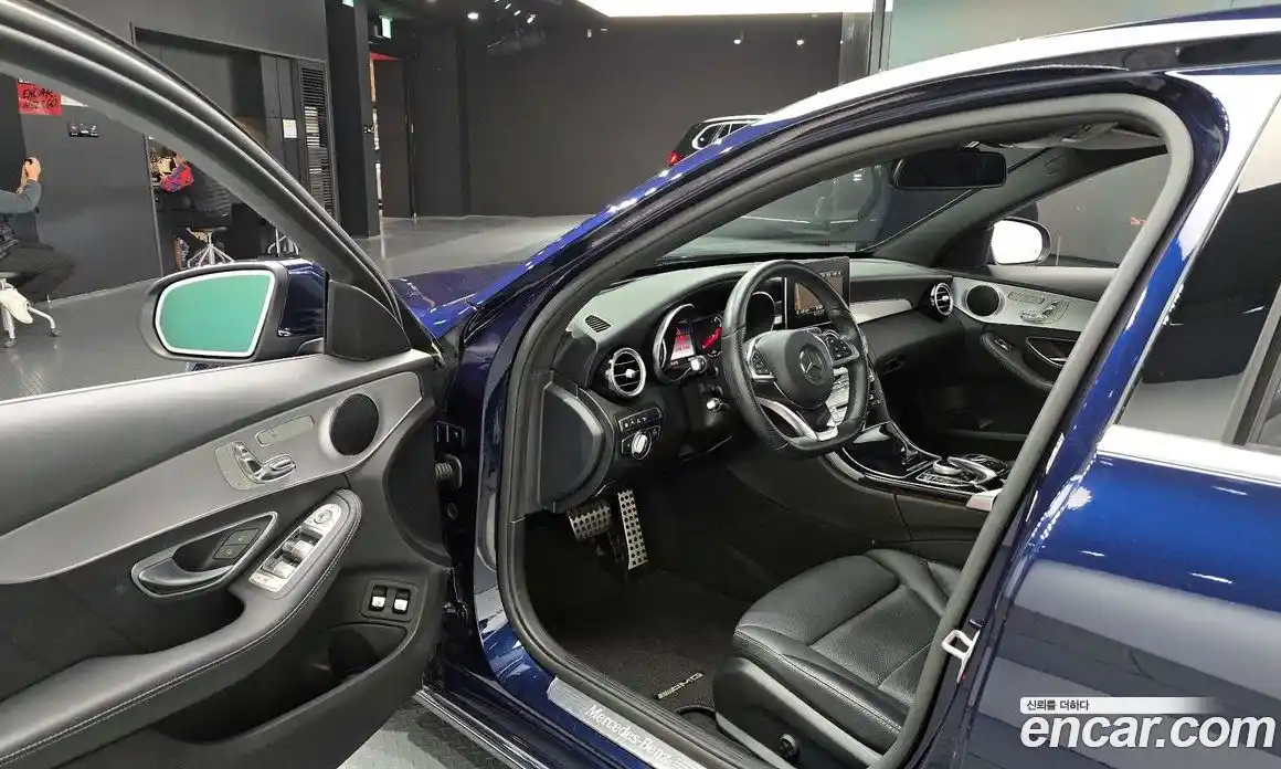 Mercedes-Benz C-Class 2018 2.0 Автомат в Москве № 206864, фото 3