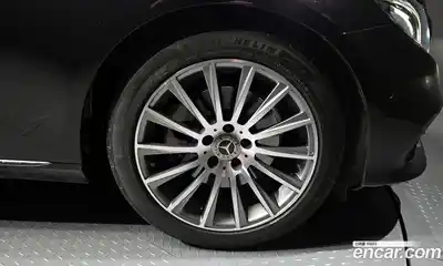 Mercedes-Benz E-Class 2018 2.0 Автомат в Москве № 212151, миниатюра 11