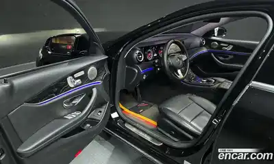 Mercedes-Benz E-Class 2018 2.0 Автомат в Москве № 212151, миниатюра 12