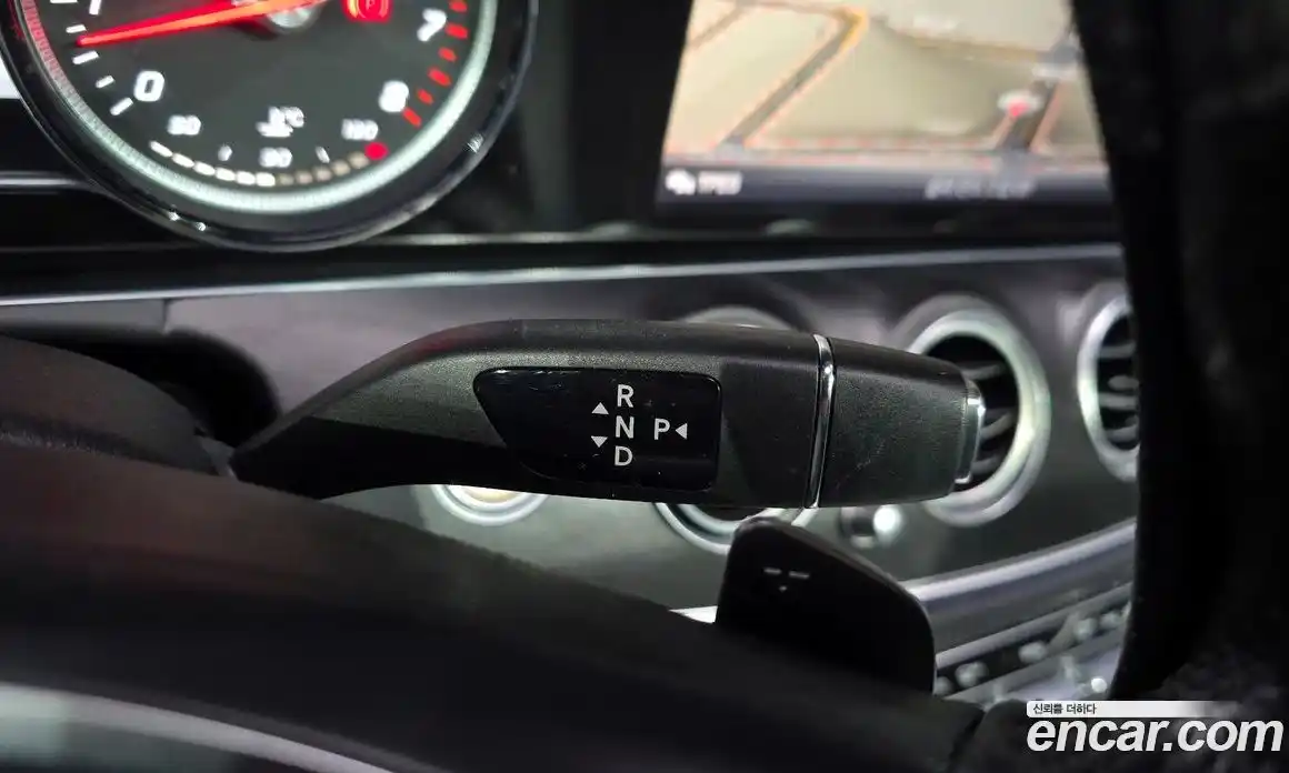 Mercedes-Benz E-Class 2018 2.0 Автомат в Москве № 212151, фото 20