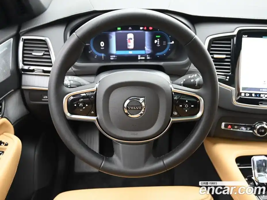 Volvo XC90 2024 2.0 Автомат в Москве № 212781, фото 13