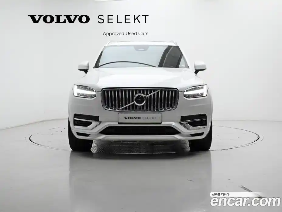 Volvo XC90 2024 2.0 Автомат в Москве № 212781, фото 3