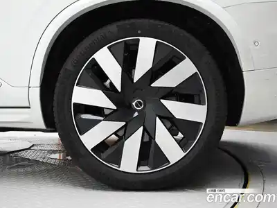 Volvo XC90 2024 2.0 Автомат в Москве № 212781, миниатюра 5