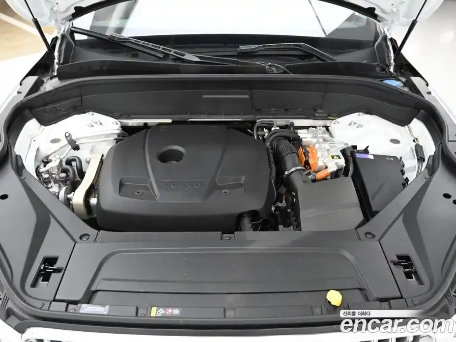 Volvo XC90 2024 2.0 Автомат в Москве № 212781, фото 6