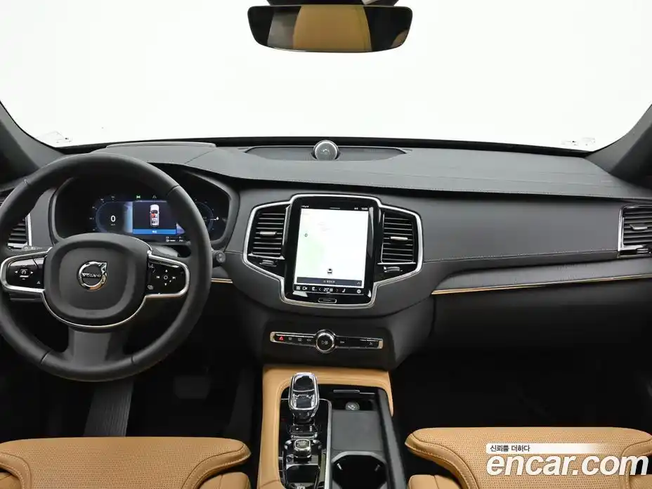 Volvo XC90 2024 2.0 Автомат в Москве № 212781, фото 7