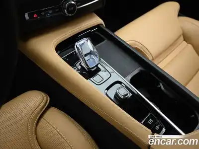 Volvo XC90 2024 2.0 Автомат в Москве № 212781, миниатюра 9