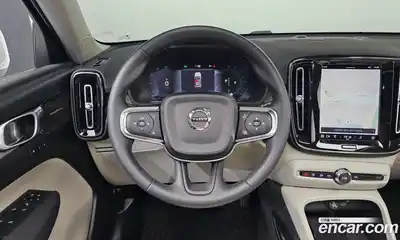 Volvo XC40 2023 2.0 Автомат в Москве № 212837, миниатюра 2