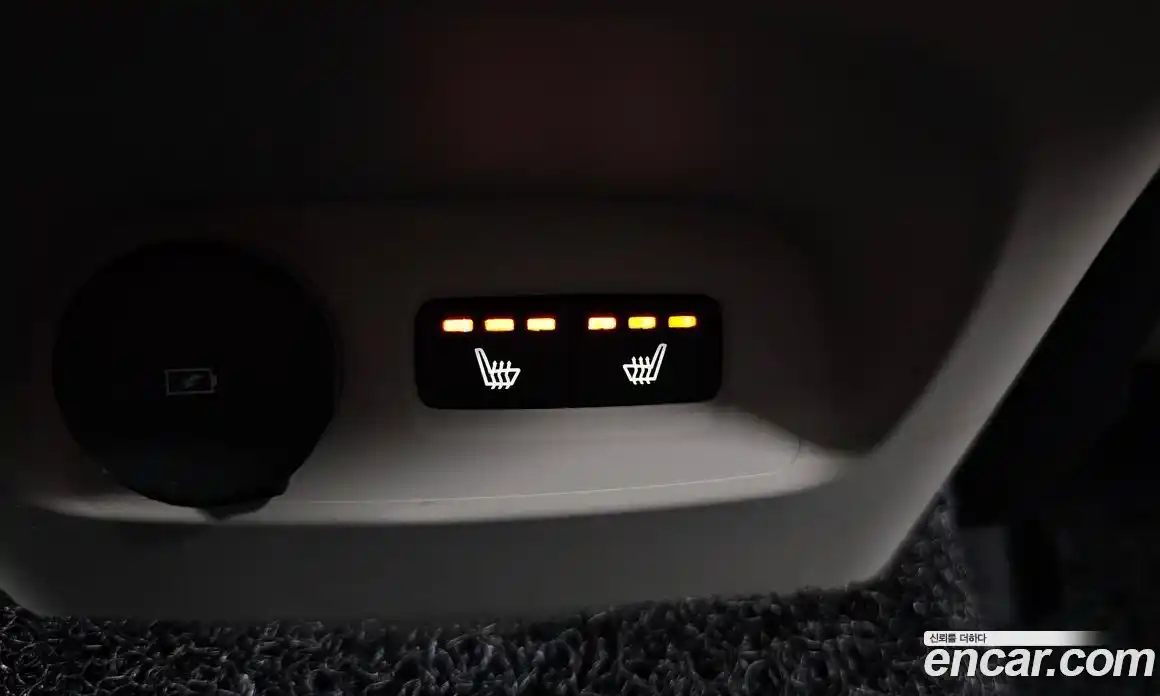 Volvo XC40 2023 2.0 Автомат в Москве № 212837, фото 3