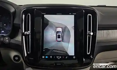 Volvo XC40 2023 2.0 Автомат в Москве № 212837, миниатюра 10