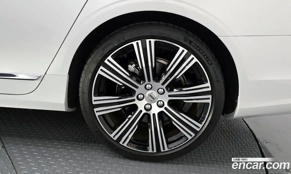 Volvo S90 2023 2.0 Автомат в Москве № 212874, фото 6