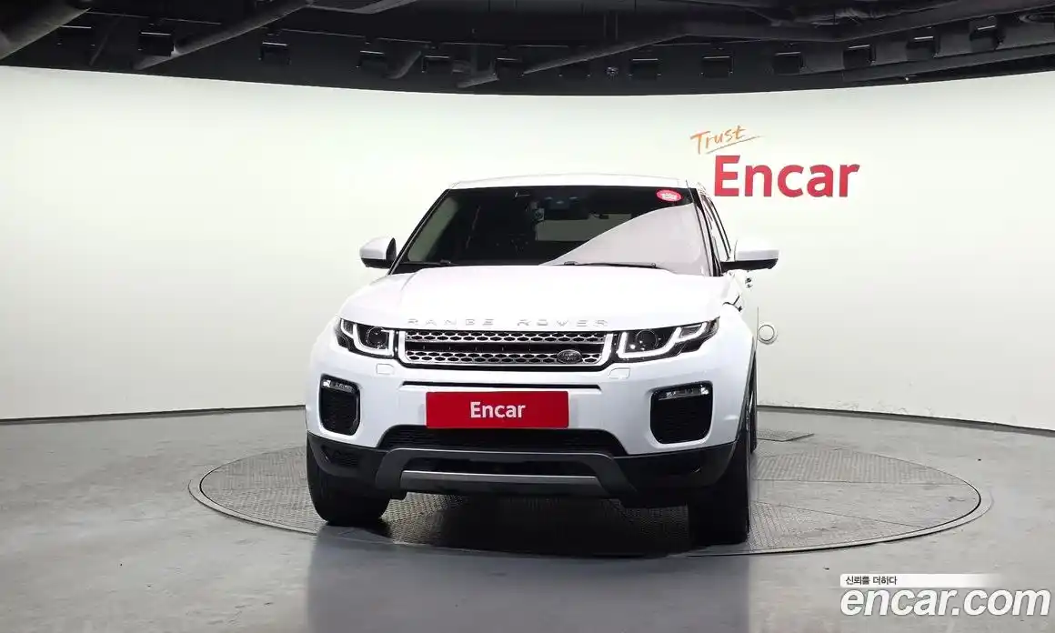 Land Rover Range-Rover Evoque 2018 2.0 Автомат в Москве № 213444, фото 15