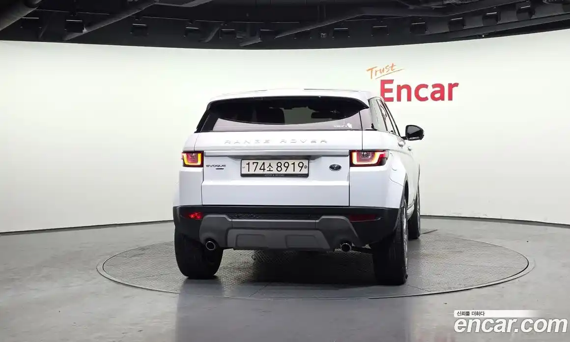 Land Rover Range-Rover Evoque 2018 2.0 Автомат в Москве № 213444, фото 3