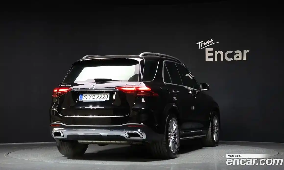 Mercedes-Benz GLE-Class 2025 3.0 Автомат в Москве № 216001, фото 19