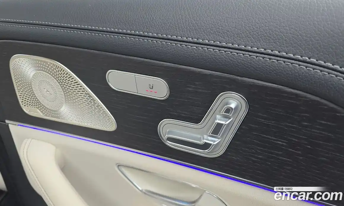 Mercedes-Benz GLE-Class 2025 3.0 Автомат в Москве № 216001, фото 20