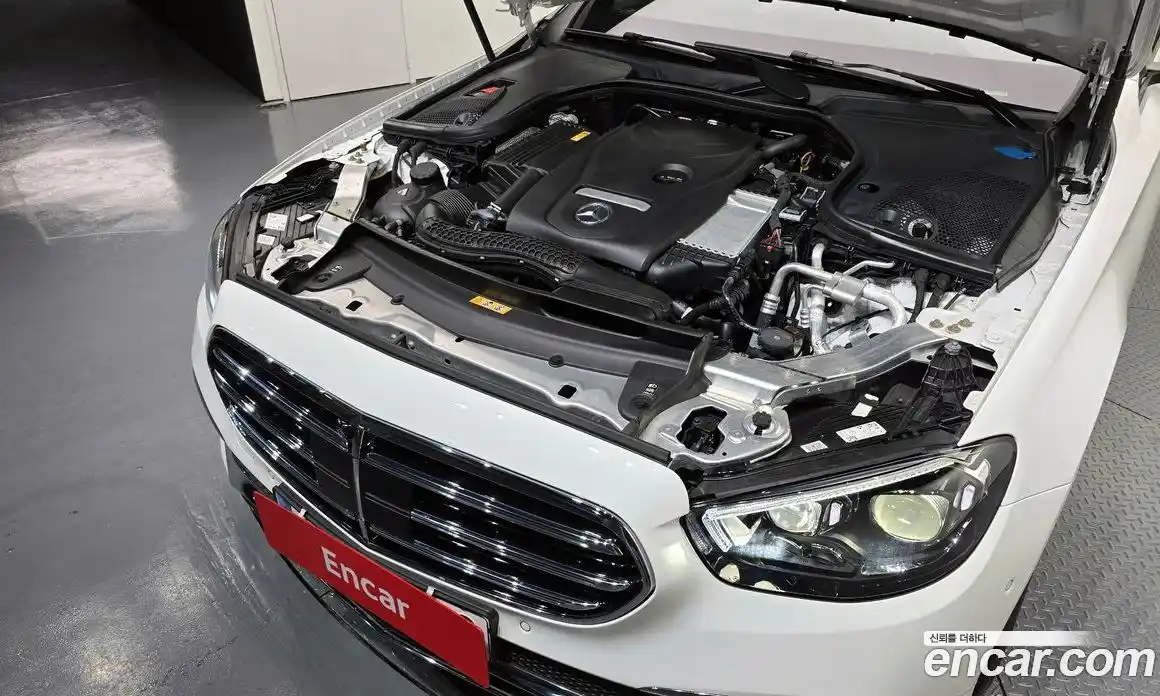 Mercedes-Benz E-Class 2023 2.0 Автомат в Москве № 219635, фото 12