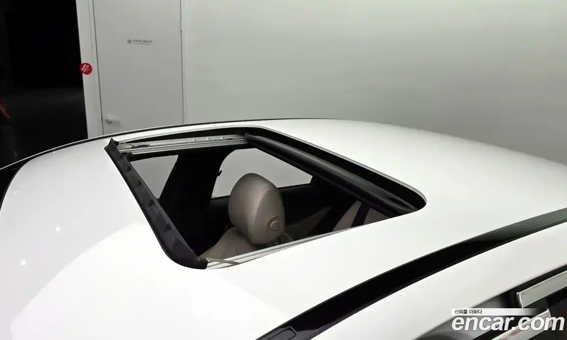 Mercedes-Benz E-Class 2023 2.0 Автомат в Москве № 219635, фото 15