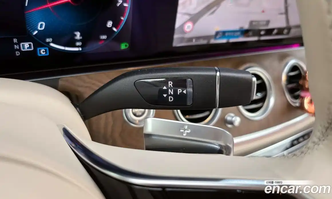 Mercedes-Benz E-Class 2023 2.0 Автомат в Москве № 219635, фото 17