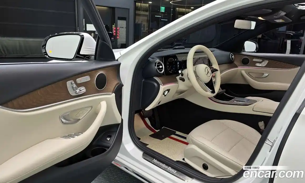 Mercedes-Benz E-Class 2023 2.0 Автомат в Москве № 219635, фото 7