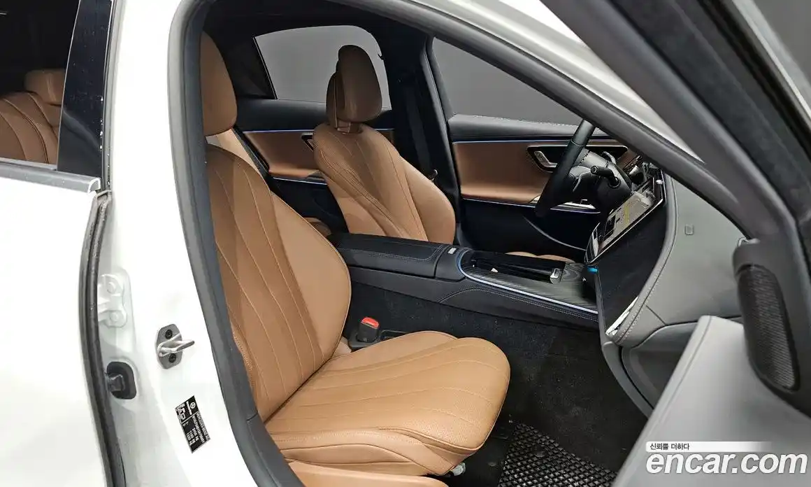 Mercedes-Benz E-Class 2025 2.0 Автомат в Москве № 220549, фото 12