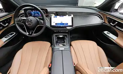 Mercedes-Benz E-Class 2025 2.0 Автомат в Москве № 220549, миниатюра 2