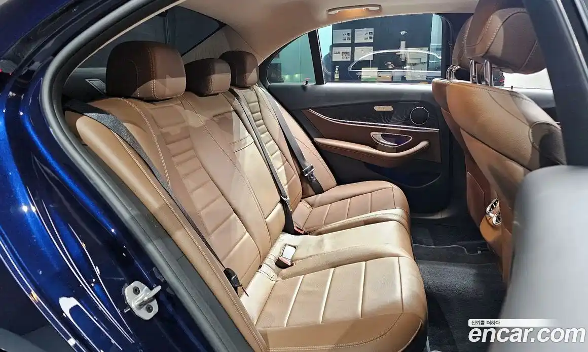 Mercedes-Benz E-Class 2019 1.9 Автомат в Москве № 224529, фото 18