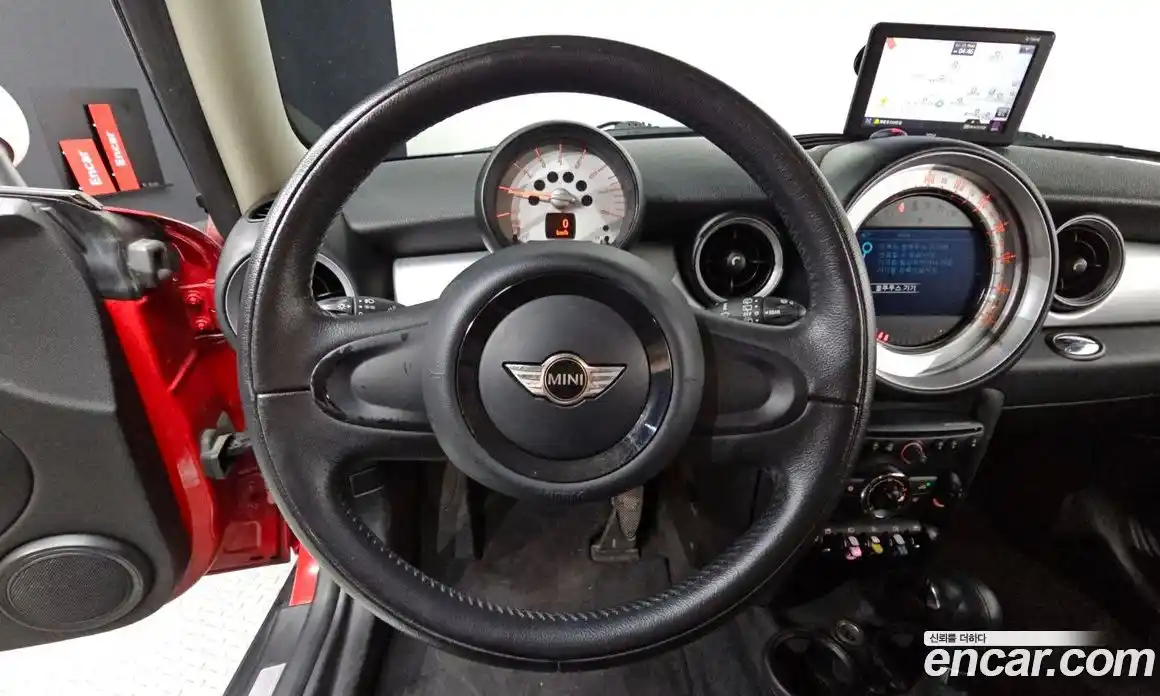 Mini Cooper 2012 1.6 Автомат в Москве № 226999, фото 14