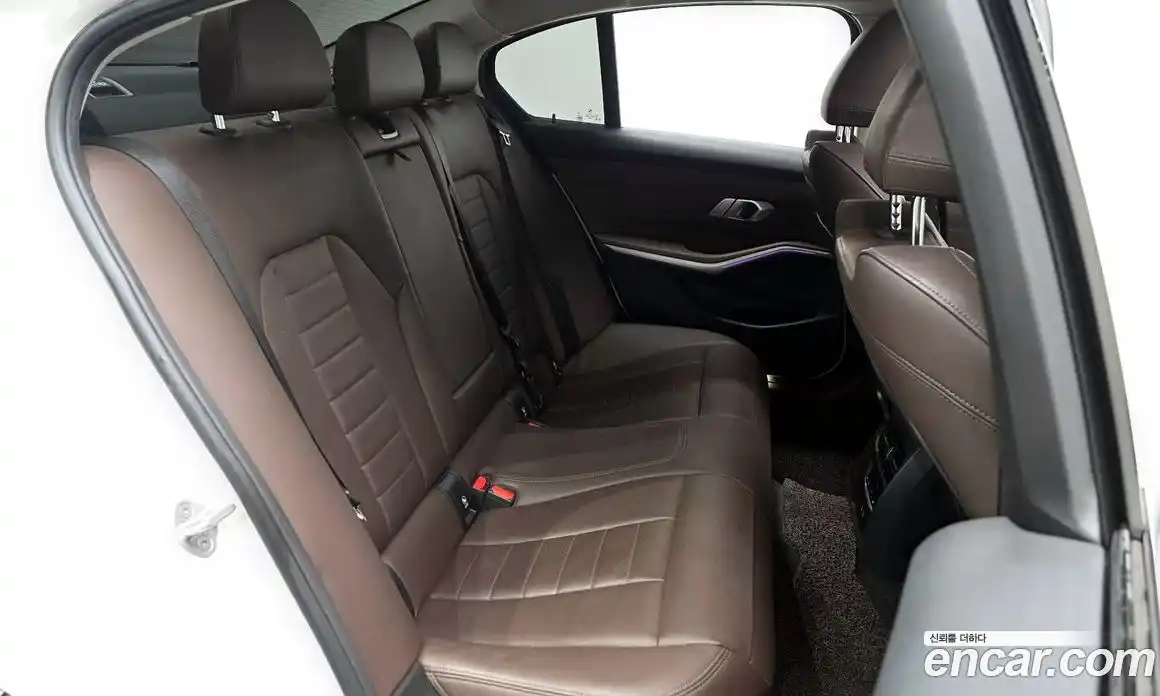 BMW 3-Series 2022 2.0 Автомат в Москве № 228696, фото 7