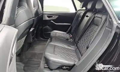Audi Q8 2021 3.0 Автомат в Москве № 229955, миниатюра 2