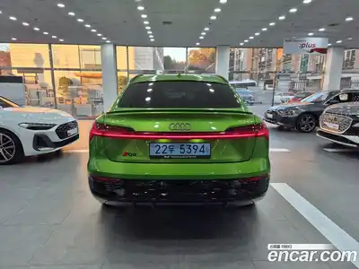 Audi Q8 e-tron 2024 0.3 Автомат в Москве № 230287, миниатюра 4