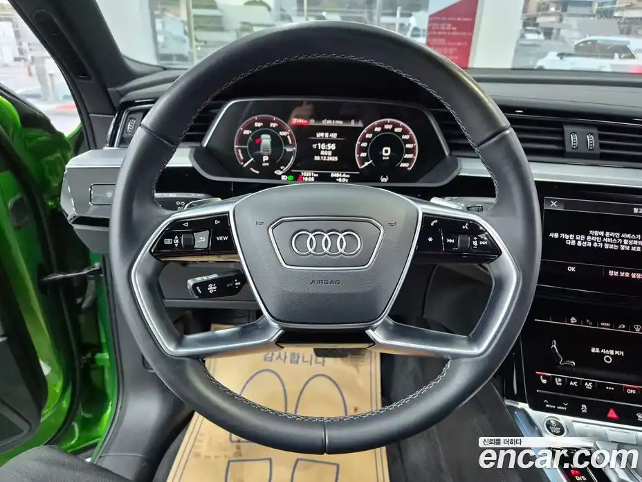 Audi Q8 e-tron 2024 0.3 Автомат в Москве № 230287, фото 9
