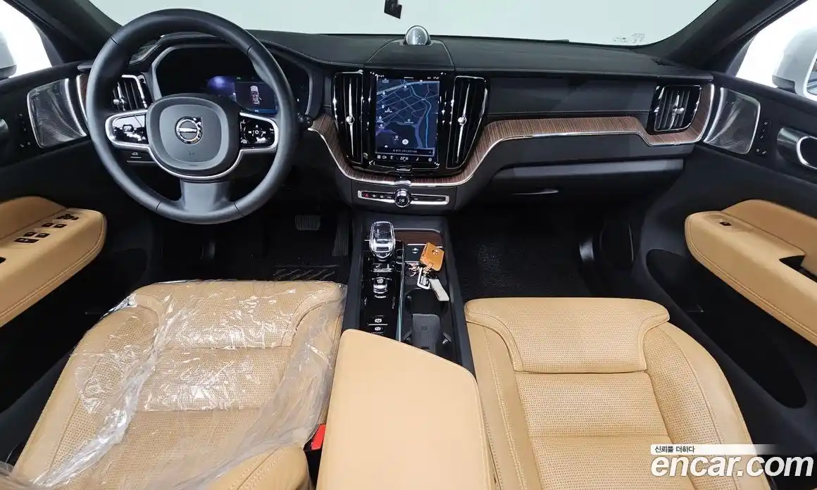 Volvo XC60 2024 2.0 Автомат в Москве № 230393, фото 5