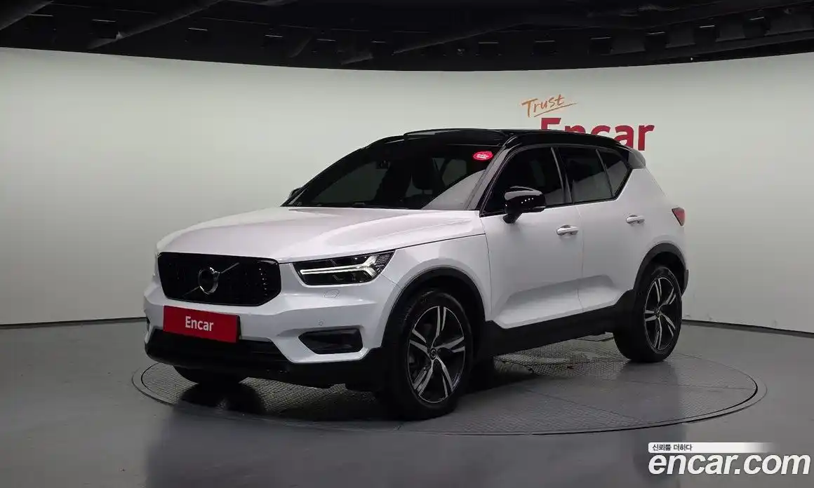 Volvo XC40 2020 2.0 Автомат в Москве № 230554, фото 1