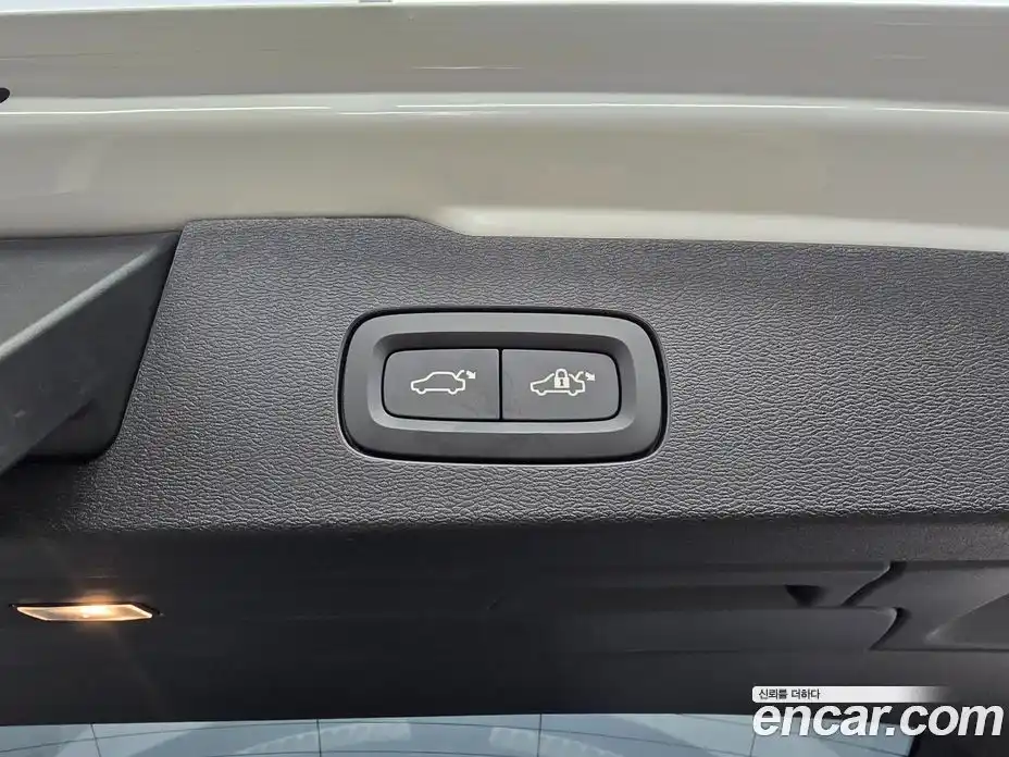 Volvo V60 2025 2.0 Автомат в Москве № 230766, фото 20