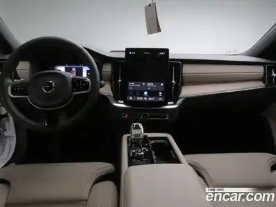 Volvo S90 2026 2.0 Автомат в Москве № 230773, миниатюра 10