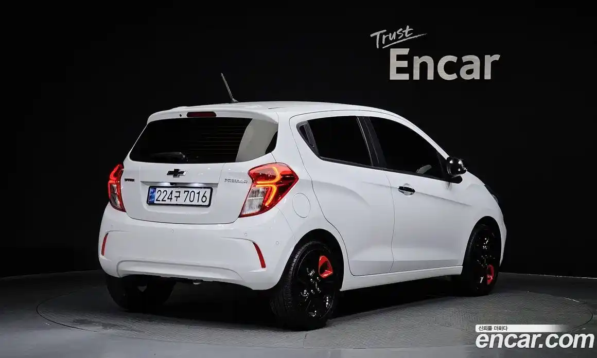 Chevrolet Spark 2021 1.0 Автомат в Москве № 238648, фото 1