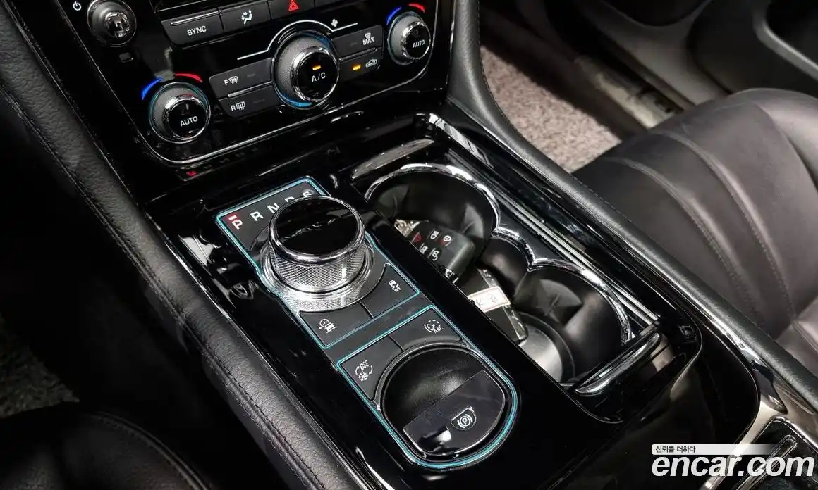 Jaguar XJ 2017 2.0 Автомат в Москве № 240012, фото 13