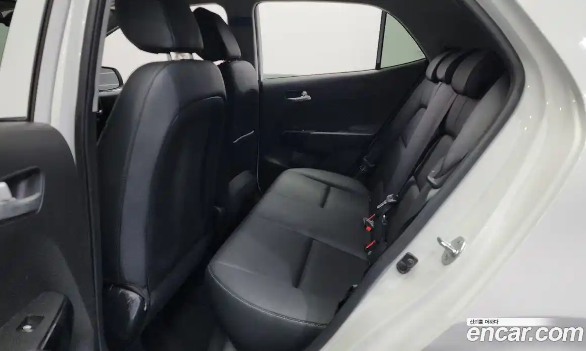 Kia Morning 2024 1.0 Автомат в Москве № 249149, фото 12