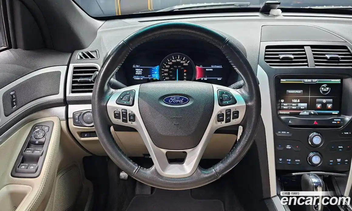 Ford Explorer 2015 2.0 Автомат в Москве № 255626, фото 1