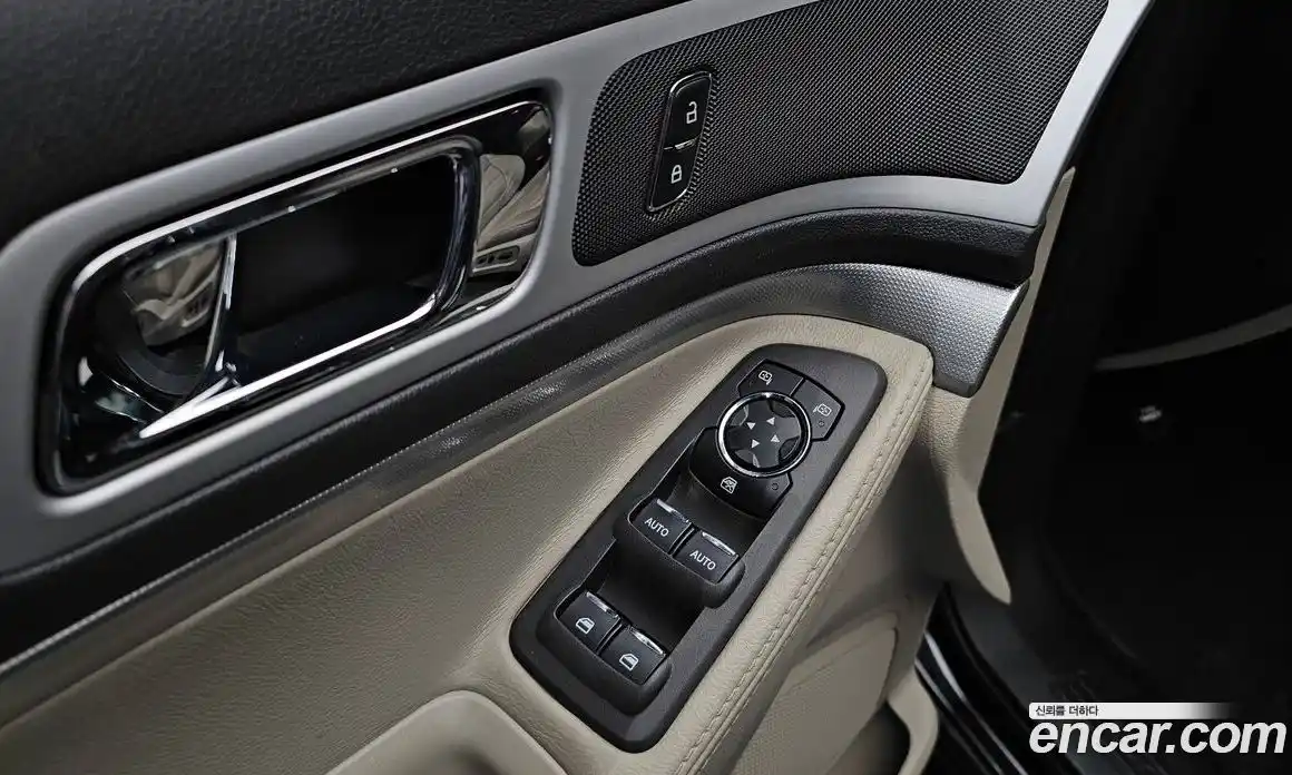 Ford Explorer 2015 2.0 Автомат в Москве № 255626, фото 12