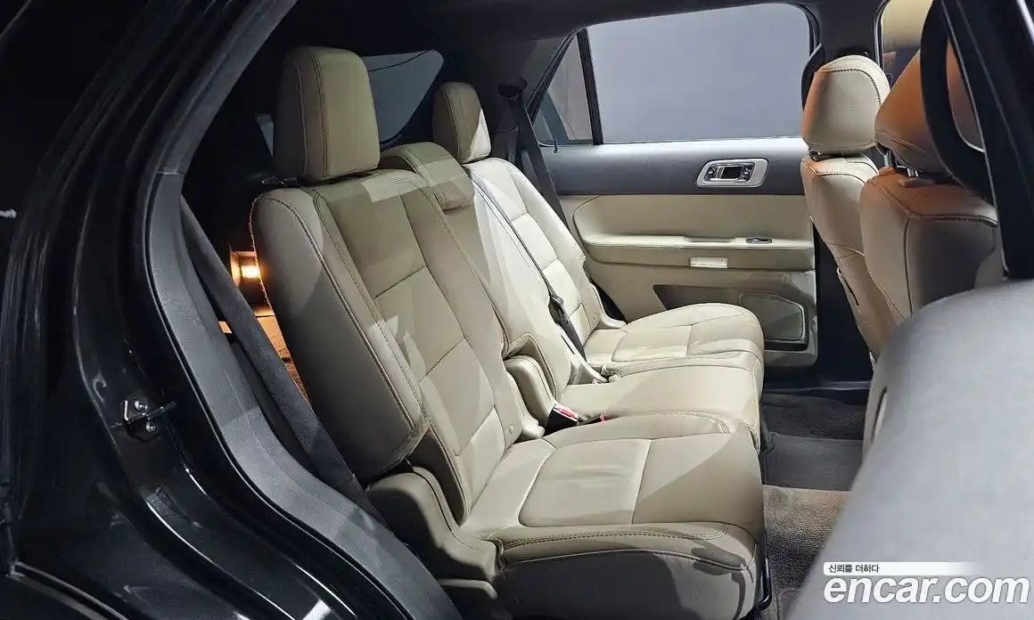 Ford Explorer 2015 2.0 Автомат в Москве № 255626, фото 3