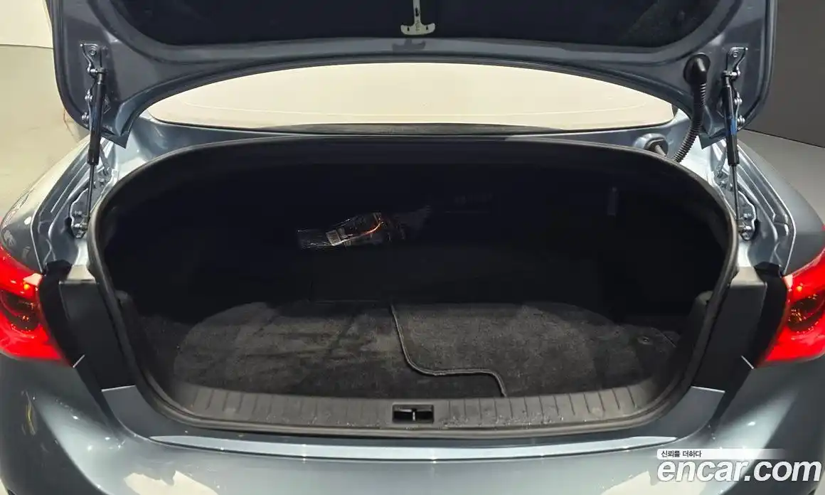 Infiniti Q50 2016 2.1 Автомат в Москве № 256184, фото 18