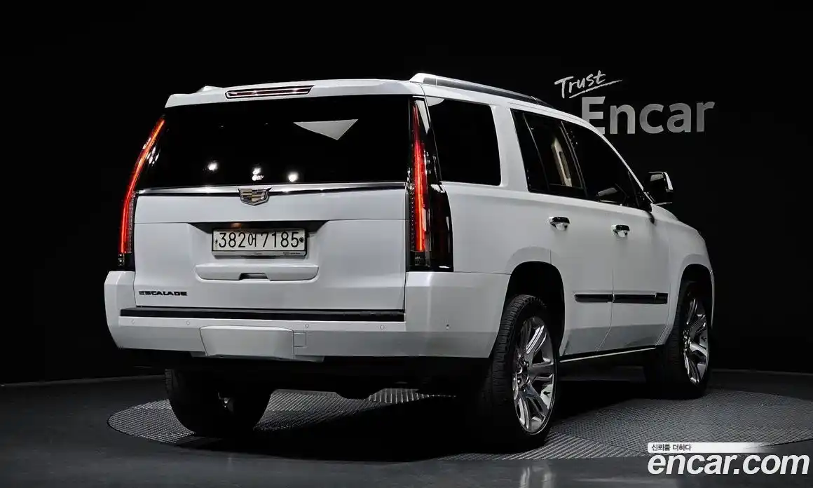Cadillac Escalade 2020 6.2 Автомат в Москве № 256432, фото 16