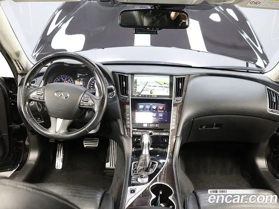 Infiniti Q50 2015 3.5 Автомат в Москве № 257138, фото 15